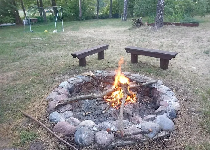 Zalesie Z Pomostem I بيت للعطل بارشيفو